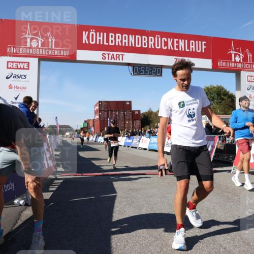 03.10.2025 - Köhlbrandbrückenlauf Lena Gebhardt http://msf.ph/oto/9042973 03.10.2025 12:59:20 Ziel 4108, 4164, 4226, 4371, 4441, 4940, 5967, 6036, 6154, 6390, 6391, 6478, 6484, 6493, 6609 meine-sportfotos.de