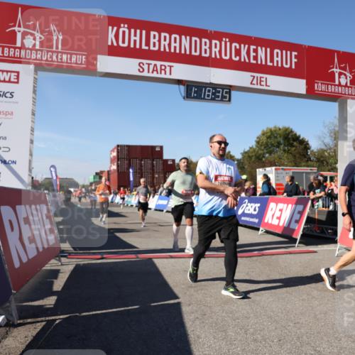 03.10.2025 - Köhlbrandbrückenlauf Lena Gebhardt http://msf.ph/oto/9042980 03.10.2025 13:18:35 Ziel 4154, 4280, 4341, 4560, 4606, 4796, 4812, 4819, 4826, 4882, 5115, 5178, 5192, 5722, 6084, 6596, 6700, 6758 meine-sportfotos.de