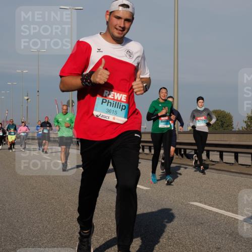 03.10.2025 - Köhlbrandbrückenlauf Fabian Wolf http://msf.ph/oto/9042992 03.10.2025 09:56:14 Position 3 3615 meine-sportfotos.de