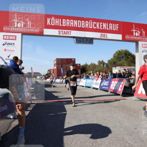 03.10.2025 - Köhlbrandbrückenlauf Lena Gebhardt http://msf.ph/oto/9042998 03.10.2025 12:59:21 Ziel 4108, 4119, 4164, 4226, 4371, 4441, 4940, 6036, 6154, 6390, 6391, 6478, 6484, 6493, 6609 meine-sportfotos.de