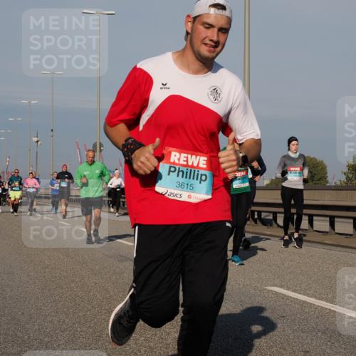 03.10.2025 - Köhlbrandbrückenlauf Fabian Wolf http://msf.ph/oto/9043000 03.10.2025 09:56:14 Position 3 13, 61, 3615 meine-sportfotos.de