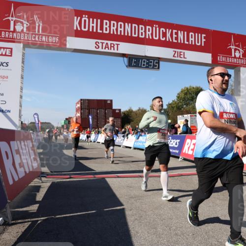 03.10.2025 - Köhlbrandbrückenlauf Lena Gebhardt http://msf.ph/oto/9043003 03.10.2025 13:18:36 Ziel 4154, 4280, 4341, 4606, 4796, 4812, 4819, 4826, 4882, 5115, 5178, 5192, 6084, 6429, 6596, 6700, 6758 meine-sportfotos.de
