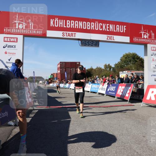 03.10.2025 - Köhlbrandbrückenlauf Lena Gebhardt http://msf.ph/oto/9043015 03.10.2025 12:59:22 Ziel 4108, 4119, 4226, 4371, 4441, 4940, 6036, 6154, 6390, 6391, 6478, 6484, 6493, 6609 meine-sportfotos.de