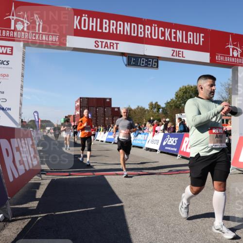 03.10.2025 - Köhlbrandbrückenlauf Lena Gebhardt http://msf.ph/oto/9043019 03.10.2025 13:18:37 Ziel 4154, 4280, 4606, 4796, 4812, 4819, 4826, 4882, 5115, 5178, 5192, 6084, 6429, 6500, 6596, 6700, 6758 meine-sportfotos.de