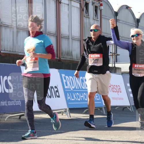 03.10.2025 - Köhlbrandbrückenlauf Luisa Fischer http://msf.ph/oto/9043044 03.10.2025 13:37:47 Ziel 4014, 5201, 5305, 5384, 5420, 5756, 6295, 6402 meine-sportfotos.de