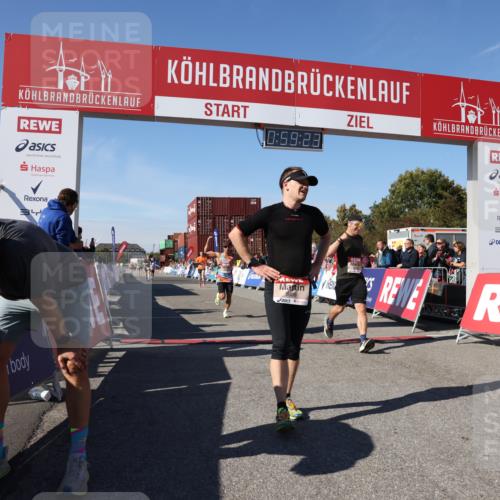 03.10.2025 - Köhlbrandbrückenlauf Lena Gebhardt http://msf.ph/oto/9043048 03.10.2025 12:59:23 Ziel 4108, 4119, 4226, 4371, 4441, 4940, 6036, 6154, 6390, 6391, 6478, 6484, 6609 meine-sportfotos.de