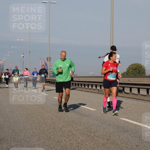 03.10.2025 - Köhlbrandbrückenlauf Fabian Wolf http://msf.ph/oto/9043054 03.10.2025 09:56:16 Position 3 2325, 3793 meine-sportfotos.de