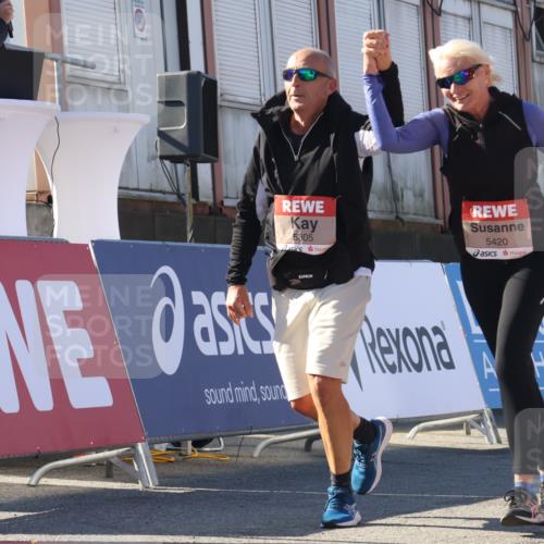 03.10.2025 - Köhlbrandbrückenlauf Luisa Fischer http://msf.ph/oto/9043062 03.10.2025 13:37:48 Ziel 4014, 5201, 5305, 5384, 5420, 5756, 6295 meine-sportfotos.de