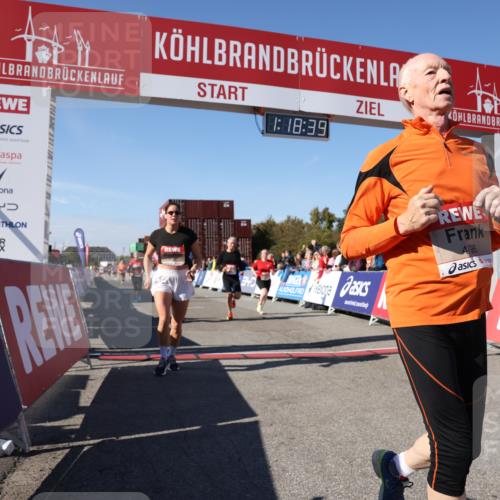 03.10.2025 - Köhlbrandbrückenlauf Lena Gebhardt http://msf.ph/oto/9043083 03.10.2025 13:18:39 Ziel 4154, 4606, 4796, 4812, 4819, 4826, 4882, 5115, 5178, 6084, 6429, 6500, 6596, 6700, 6758 meine-sportfotos.de