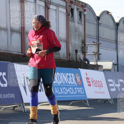 03.10.2025 - Köhlbrandbrückenlauf Luisa Fischer http://msf.ph/oto/9043128 03.10.2025 13:37:59 Ziel 4014, 5305, 5409, 5420 meine-sportfotos.de