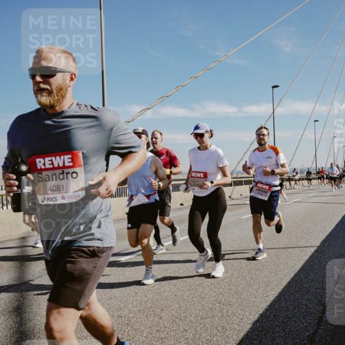 03.10.2025 - Köhlbrandbrückenlauf Michael Burmester http://msf.ph/oto/9043201 03.10.2025 12:24:39 Position 1 6062, 4081 meine-sportfotos.de