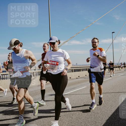 03.10.2025 - Köhlbrandbrückenlauf Michael Burmester http://msf.ph/oto/9043215 03.10.2025 12:24:40 Position 1 6786 meine-sportfotos.de