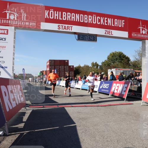 03.10.2025 - Köhlbrandbrückenlauf Lena Gebhardt http://msf.ph/oto/9043220 03.10.2025 13:18:48 Ziel 4077, 4556, 4606, 4756, 4812, 5115, 6429, 6500, 6506, 6556, 6596 meine-sportfotos.de
