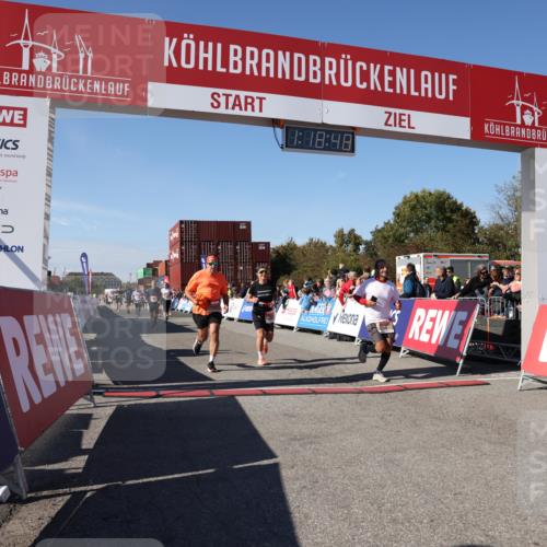 03.10.2025 - Köhlbrandbrückenlauf Lena Gebhardt http://msf.ph/oto/9043240 03.10.2025 13:18:48 Ziel 4077, 4556, 4606, 4756, 4812, 5115, 6429, 6500, 6506, 6556, 6596 meine-sportfotos.de