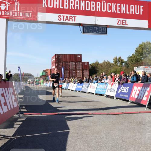 03.10.2025 - Köhlbrandbrückenlauf Lena Gebhardt http://msf.ph/oto/9043247 03.10.2025 12:59:30 Ziel 4108, 4119, 4940, 6060, 6325, 6609, 6666 meine-sportfotos.de