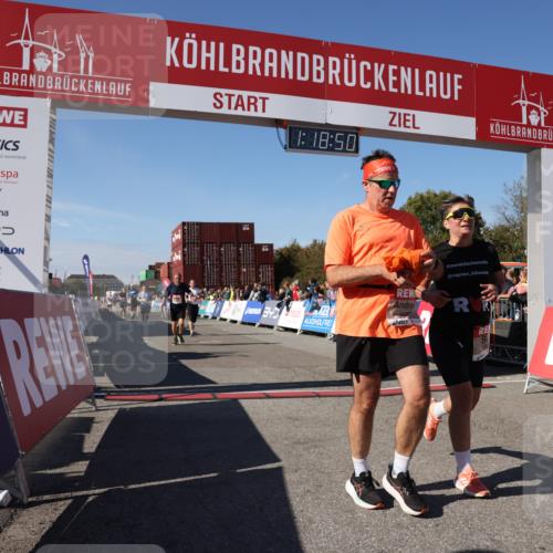 03.10.2025 - Köhlbrandbrückenlauf Lena Gebhardt http://msf.ph/oto/9043294 03.10.2025 13:18:50 Ziel 4077, 4556, 4756, 4812, 4889, 5115, 5974, 6429, 6500, 6506, 6556, 6596, 6795 meine-sportfotos.de