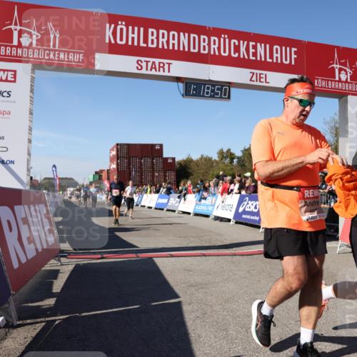 03.10.2025 - Köhlbrandbrückenlauf Lena Gebhardt http://msf.ph/oto/9043312 03.10.2025 13:18:51 Ziel 4077, 4556, 4756, 4889, 5974, 6267, 6429, 6500, 6506, 6556, 6795 meine-sportfotos.de