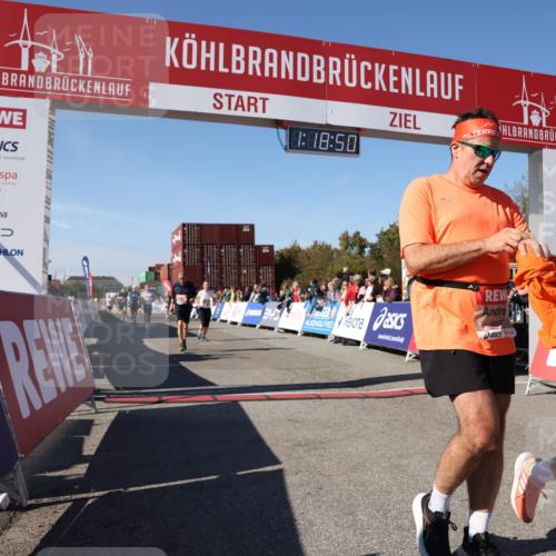 03.10.2025 - Köhlbrandbrückenlauf Lena Gebhardt http://msf.ph/oto/9043316 03.10.2025 13:18:51 Ziel 4077, 4556, 4756, 4889, 5974, 6267, 6429, 6500, 6506, 6556, 6795 meine-sportfotos.de