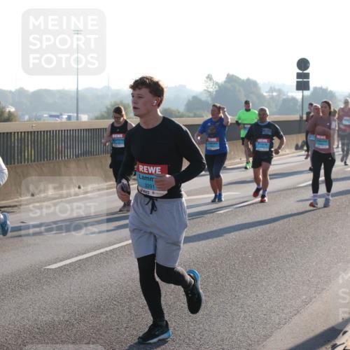 03.10.2025 - Köhlbrandbrückenlauf Lena Gebhardt http://msf.ph/oto/9043318 03.10.2025 09:26:33 Position 1 2340, 3291 meine-sportfotos.de