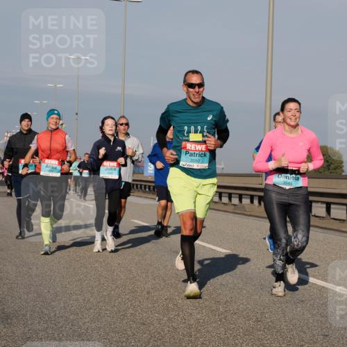 03.10.2025 - Köhlbrandbrückenlauf Fabian Wolf http://msf.ph/oto/9043322 03.10.2025 09:56:25 Position 3 1632, 1909, 2025, 3550, 3549 meine-sportfotos.de