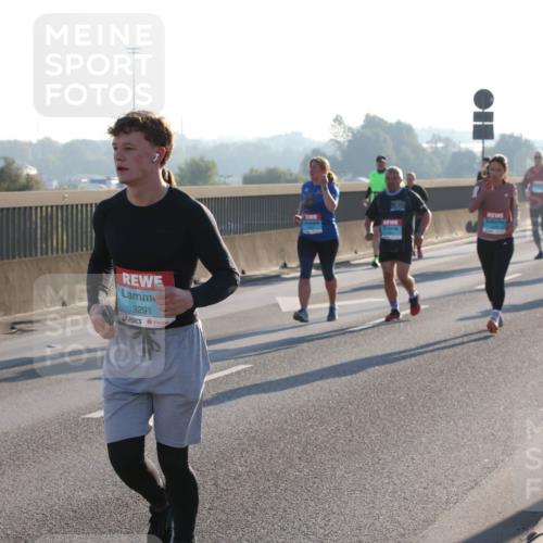 03.10.2025 - Köhlbrandbrückenlauf Lena Gebhardt http://msf.ph/oto/9043324 03.10.2025 09:26:33 Position 1 3291 meine-sportfotos.de