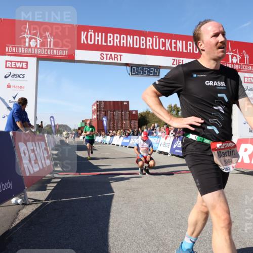 03.10.2025 - Köhlbrandbrückenlauf Lena Gebhardt http://msf.ph/oto/9043373 03.10.2025 12:59:34 Ziel 4111, 4119, 4215, 4270, 4475, 6060, 6325, 6616, 6666 meine-sportfotos.de