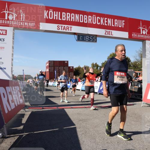 03.10.2025 - Köhlbrandbrückenlauf Lena Gebhardt http://msf.ph/oto/9043398 03.10.2025 13:18:56 Ziel 4077, 4556, 4676, 4756, 4889, 5304, 5449, 5974, 6117, 6267, 6475, 6506, 6556, 6573, 6795 meine-sportfotos.de