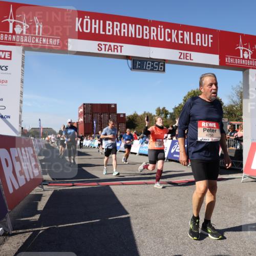 03.10.2025 - Köhlbrandbrückenlauf Lena Gebhardt http://msf.ph/oto/9043402 03.10.2025 13:18:56 Ziel 4077, 4556, 4676, 4756, 4889, 5304, 5449, 5974, 6117, 6267, 6475, 6506, 6556, 6573, 6795 meine-sportfotos.de