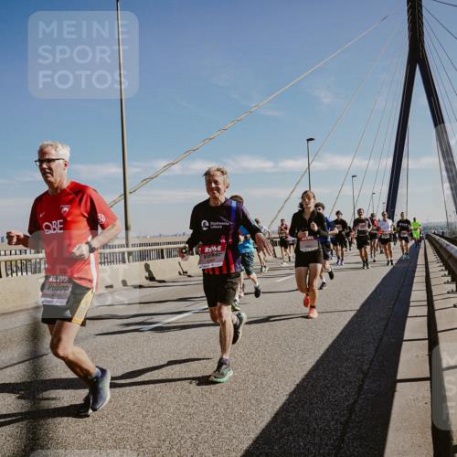 03.10.2025 - Köhlbrandbrückenlauf Michael Burmester http://msf.ph/oto/9043487 03.10.2025 12:25:03 Position 1 4480 meine-sportfotos.de