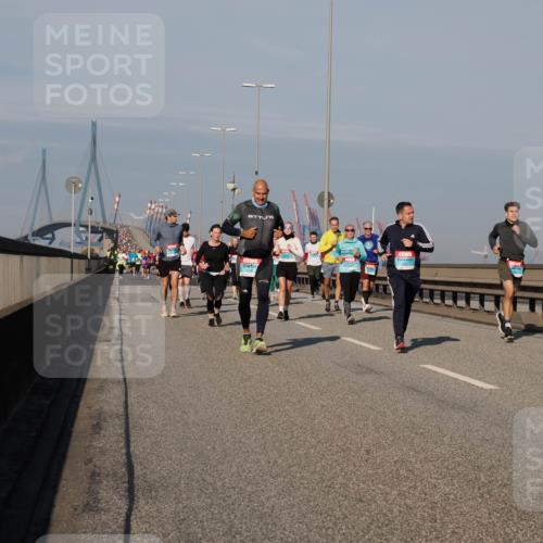 03.10.2025 - Köhlbrandbrückenlauf Fabian Wolf http://msf.ph/oto/9043494 03.10.2025 09:56:32 Position 3  meine-sportfotos.de