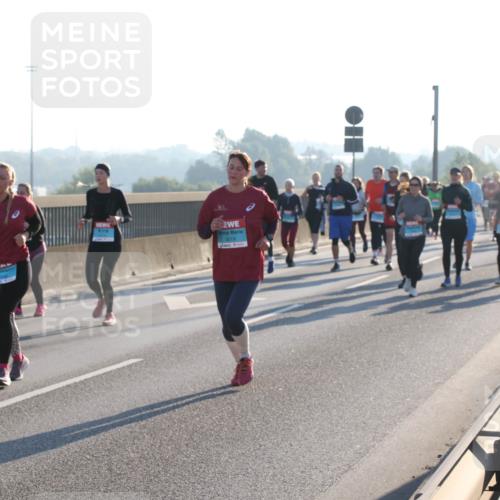 03.10.2025 - Köhlbrandbrückenlauf Lena Gebhardt http://msf.ph/oto/9043496 03.10.2025 09:26:40 Position 1 1209, 3019 meine-sportfotos.de