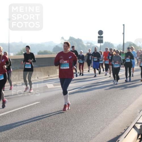 03.10.2025 - Köhlbrandbrückenlauf Lena Gebhardt http://msf.ph/oto/9043497 03.10.2025 09:26:40 Position 1 209, 3019 meine-sportfotos.de