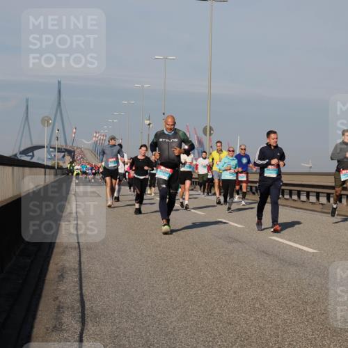 03.10.2025 - Köhlbrandbrückenlauf Fabian Wolf http://msf.ph/oto/9043507 03.10.2025 09:56:32 Position 3  meine-sportfotos.de