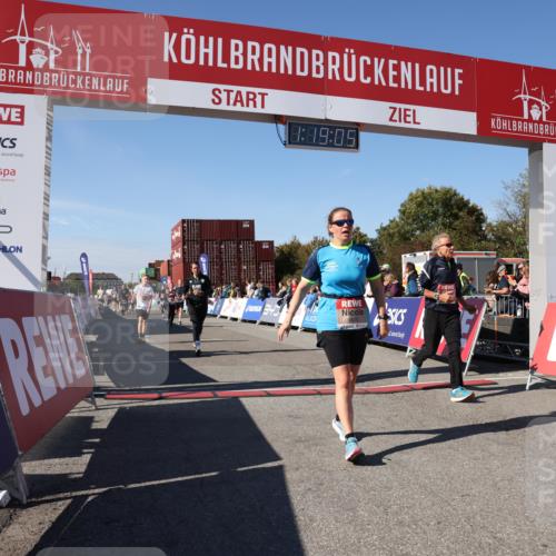 03.10.2025 - Köhlbrandbrückenlauf Lena Gebhardt http://msf.ph/oto/9043535 03.10.2025 13:19:05 Ziel 4143, 4630, 4631, 4632, 4676, 4816, 4876, 4889, 5027, 5304, 5449, 5858, 5974, 6088, 6117, 6127, 6267, 6475, 6573, 6795 meine-sportfotos.de