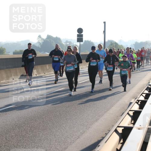 03.10.2025 - Köhlbrandbrückenlauf Lena Gebhardt http://msf.ph/oto/9043542 03.10.2025 09:26:42 Position 1  meine-sportfotos.de