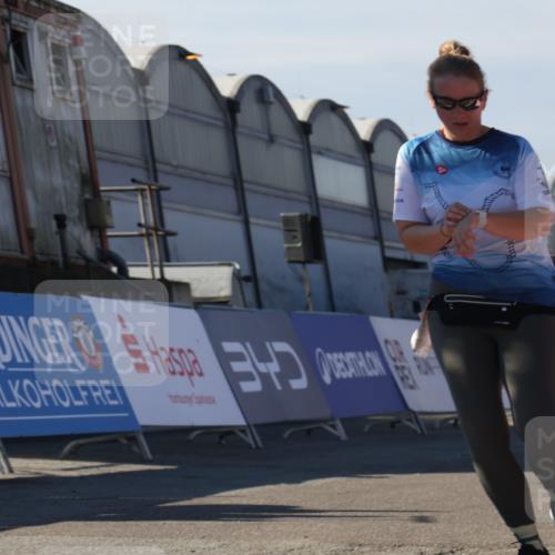03.10.2025 - Köhlbrandbrückenlauf Luisa Fischer http://msf.ph/oto/9043543 03.10.2025 13:38:52 Ziel 4723, 5529, 5533, 5584, 6030, 6640 meine-sportfotos.de
