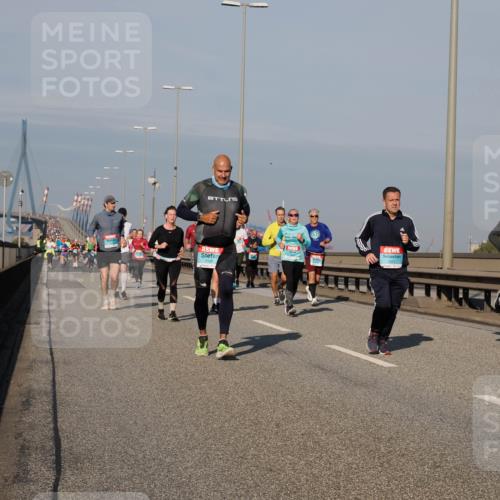 03.10.2025 - Köhlbrandbrückenlauf Fabian Wolf http://msf.ph/oto/9043546 03.10.2025 09:56:33 Position 3  meine-sportfotos.de