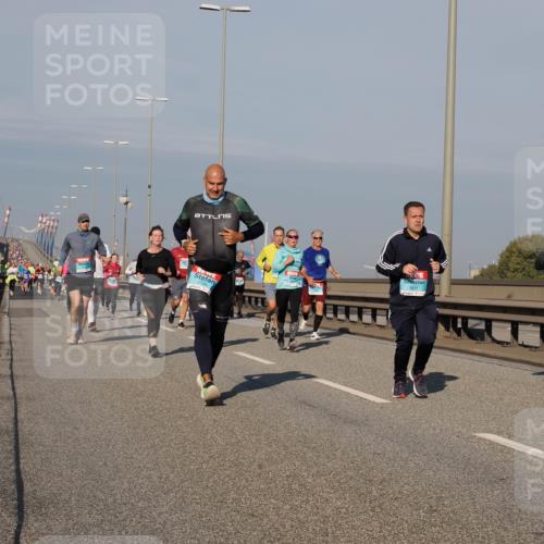 03.10.2025 - Köhlbrandbrückenlauf Fabian Wolf http://msf.ph/oto/9043558 03.10.2025 09:56:33 Position 3 99, 2126, 1611 meine-sportfotos.de