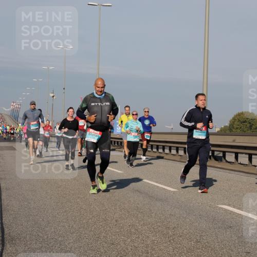 03.10.2025 - Köhlbrandbrückenlauf Fabian Wolf http://msf.ph/oto/9043568 03.10.2025 09:56:34 Position 3 2126, 1611, 3162 meine-sportfotos.de
