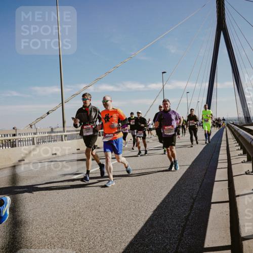 03.10.2025 - Köhlbrandbrückenlauf Michael Burmester http://msf.ph/oto/9043578 03.10.2025 12:25:10 Position 1  meine-sportfotos.de