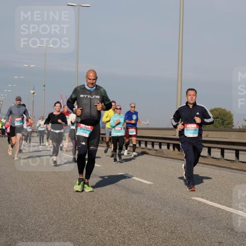 03.10.2025 - Köhlbrandbrückenlauf Fabian Wolf http://msf.ph/oto/9043585 03.10.2025 09:56:34 Position 3 2126, 1611 meine-sportfotos.de