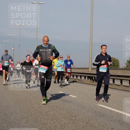 03.10.2025 - Köhlbrandbrückenlauf Fabian Wolf http://msf.ph/oto/9043590 03.10.2025 09:56:34 Position 3 2126, 1611 meine-sportfotos.de