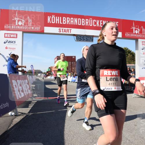 03.10.2025 - Köhlbrandbrückenlauf Lena Gebhardt http://msf.ph/oto/9043591 03.10.2025 12:59:43 Ziel 4074, 4111, 4215, 4270, 4475, 6142, 6254, 6325, 6364, 6601, 6616, 6654, 6666, 6754 meine-sportfotos.de
