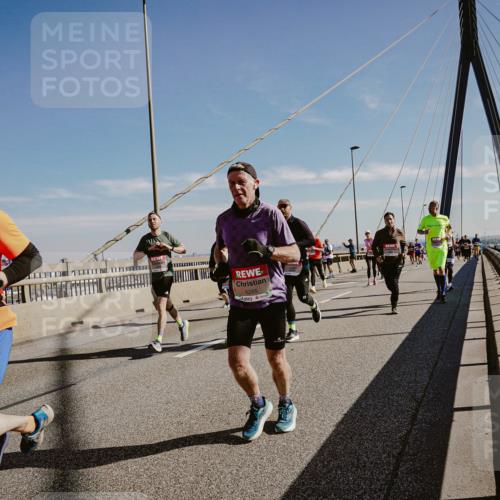 03.10.2025 - Köhlbrandbrückenlauf Michael Burmester http://msf.ph/oto/9043596 03.10.2025 12:25:11 Position 1 666666869, 6285 meine-sportfotos.de