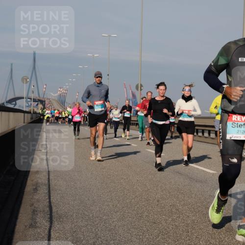 03.10.2025 - Köhlbrandbrückenlauf Fabian Wolf http://msf.ph/oto/9043612 03.10.2025 09:56:36 Position 3 2126 meine-sportfotos.de