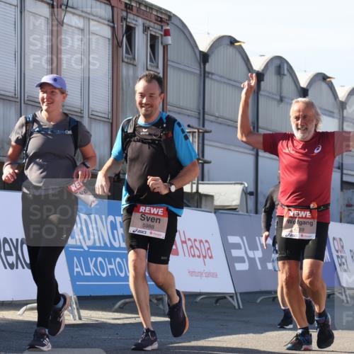 03.10.2025 - Köhlbrandbrückenlauf Luisa Fischer http://msf.ph/oto/9043614 03.10.2025 13:39:18 Ziel 4531, 4789, 5111, 5741, 5745, 5766, 5988, 5989, 5998 meine-sportfotos.de