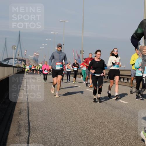 03.10.2025 - Köhlbrandbrückenlauf Fabian Wolf http://msf.ph/oto/9043620 03.10.2025 09:56:36 Position 3 2126 meine-sportfotos.de