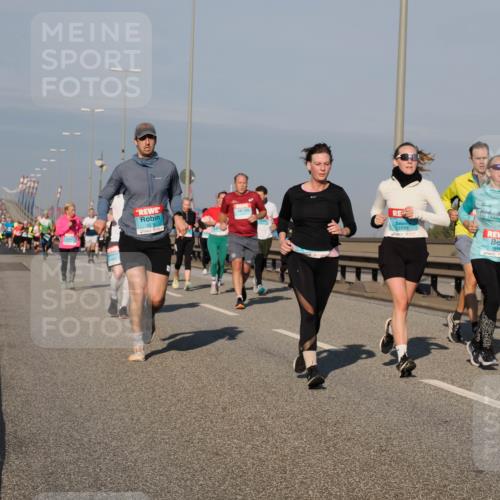 03.10.2025 - Köhlbrandbrückenlauf Fabian Wolf http://msf.ph/oto/9043648 03.10.2025 09:56:37 Position 3 3723, 1514 meine-sportfotos.de