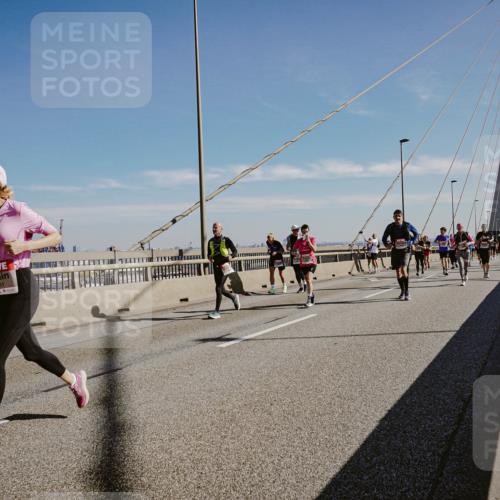 03.10.2025 - Köhlbrandbrückenlauf Michael Burmester http://msf.ph/oto/9043653 03.10.2025 12:25:15 Position 1 6561 meine-sportfotos.de