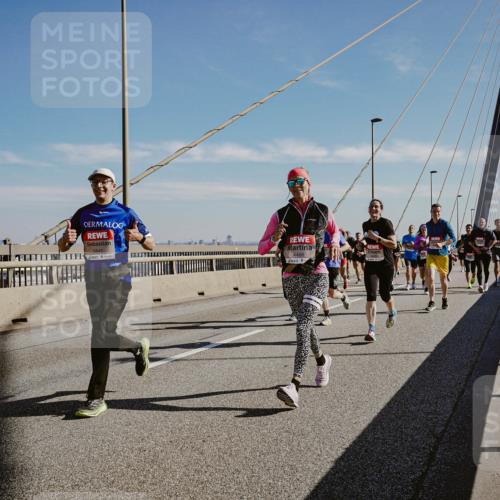 03.10.2025 - Köhlbrandbrückenlauf Michael Burmester http://msf.ph/oto/9043681 03.10.2025 12:25:19 Position 1 5849, 4488 meine-sportfotos.de